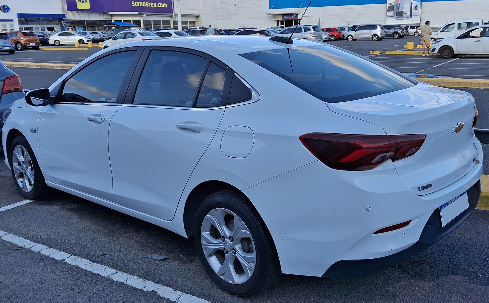 Chevrolet Onix Plus Premier 1.0 Turbo 2021/2022, foto 3 de 3